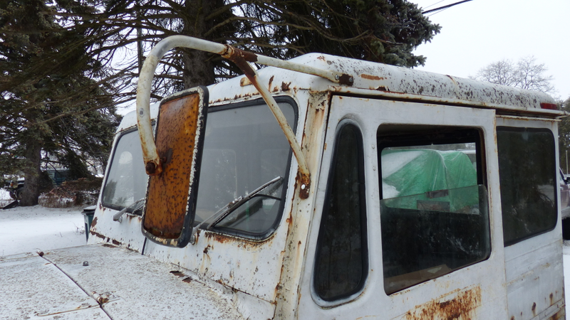 Illustration for article titled I Drove My $500 Postal Jeep Only a Few Miles but It Was Still Sketchy as Hell